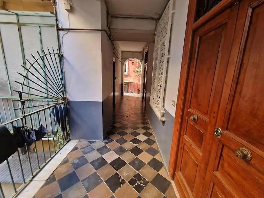 Pastel Blue House X 5 People In Corso Above Metro Montesanto Apartment Naples