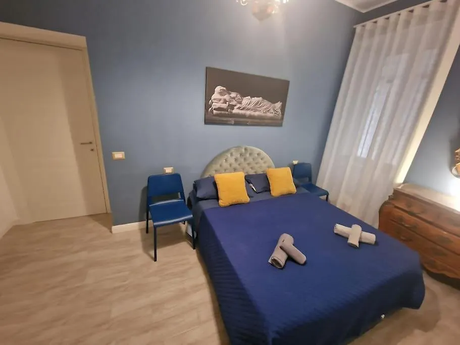 Pastel Blue House X 5 People In Corso Above Metro Montesanto Apartment Naples Italy